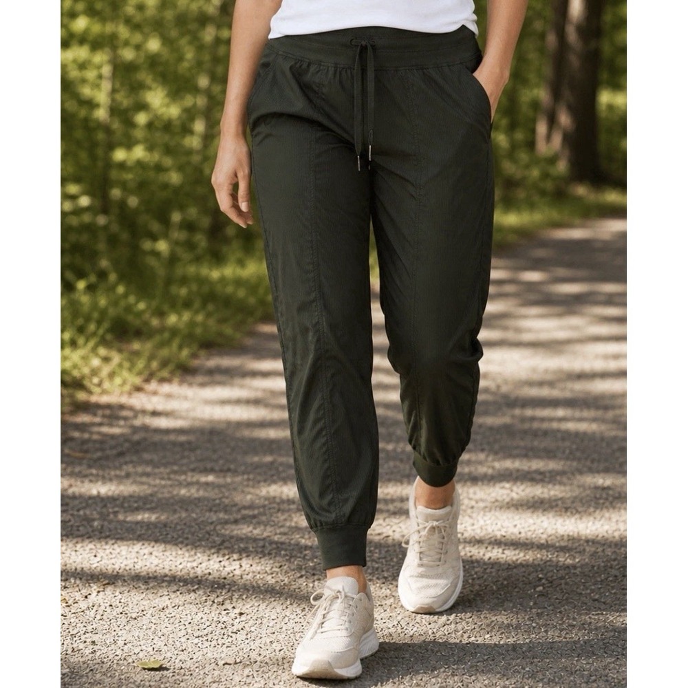 Lululemon Olive Green Dance Studio Mid-Rise Full Length Size 8 Athleisure Gym